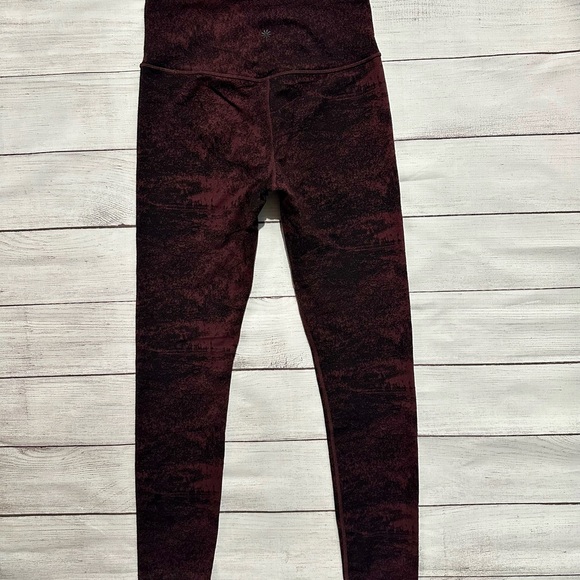 Athleta Glades Ultra High Rise Elation Tight antique burgundy 
Medium - Picture 6 of 6